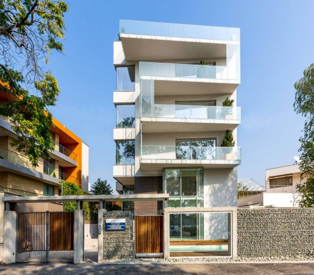 Madrigalului Residence